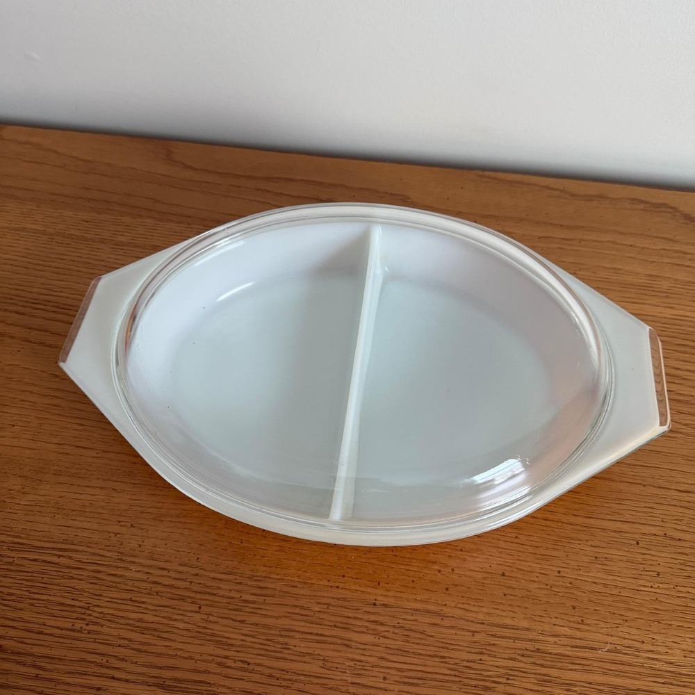 Pyrex 063 1 qt Divided Casserole Dish Orange with lid - Picture 12 of 13